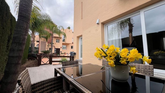 Image No.19-4 Bed Semi-Detached for sale