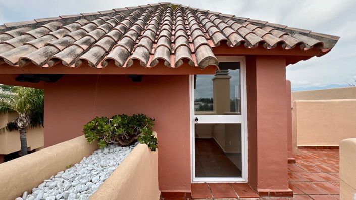 Image No.25-4 Bed Semi-Detached for sale