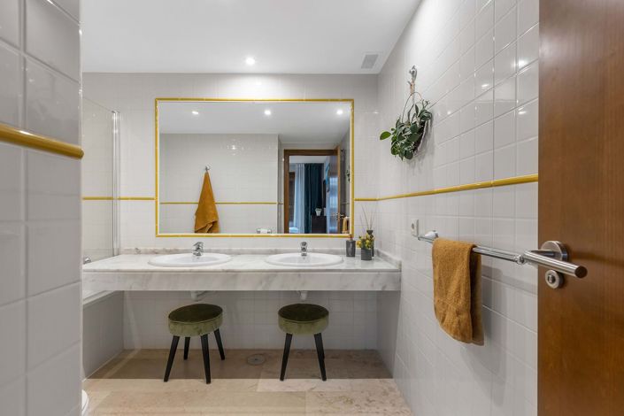 Image No.20-2 Bed Apartment for sale