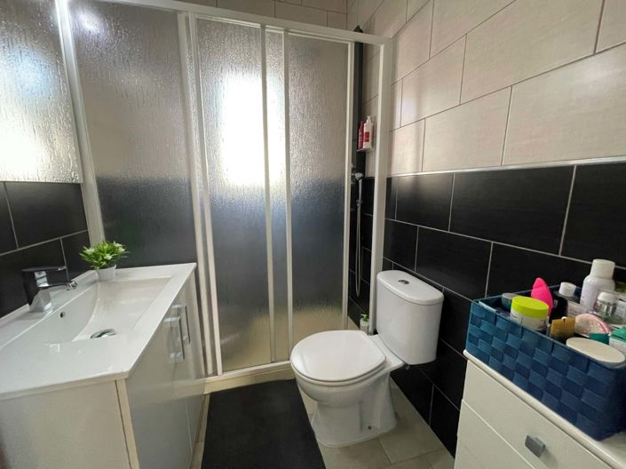 Image No.10-3 Bed Villa for sale