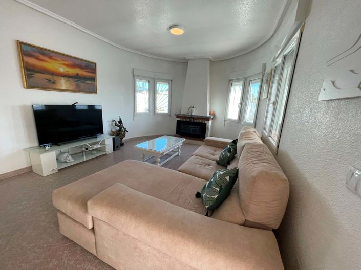 Image No.4-3 Bed Villa for sale