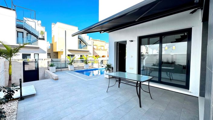 Image No.4-Villa de 3 chambres à vendre à Orihuela Costa