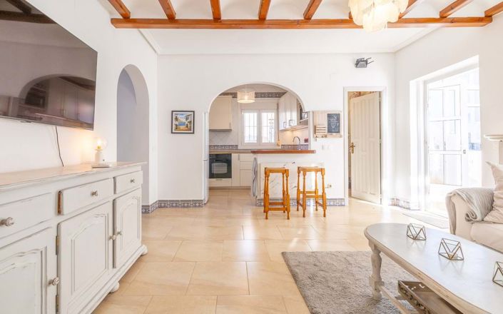 Image No.10-3 Bed Villa for sale