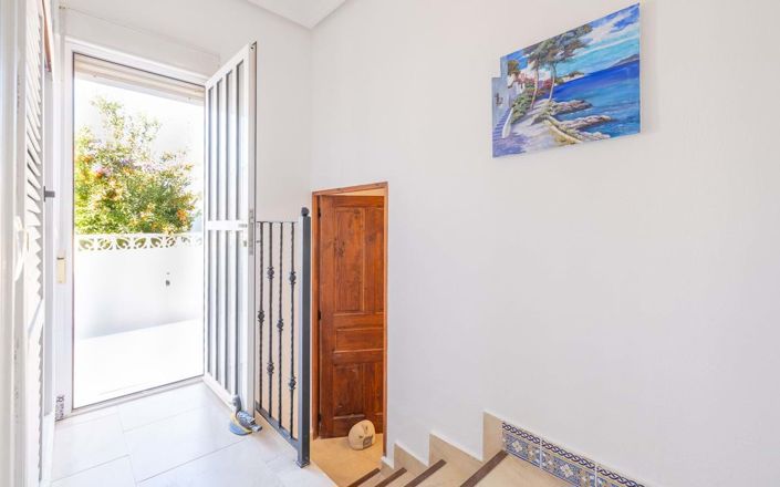 Image No.24-3 Bed Villa for sale