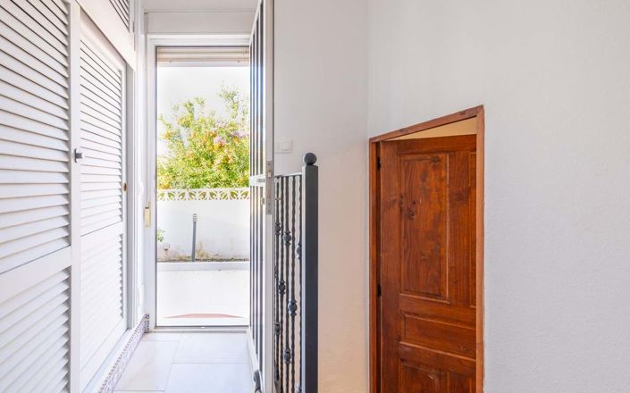 Image No.25-3 Bed Villa for sale