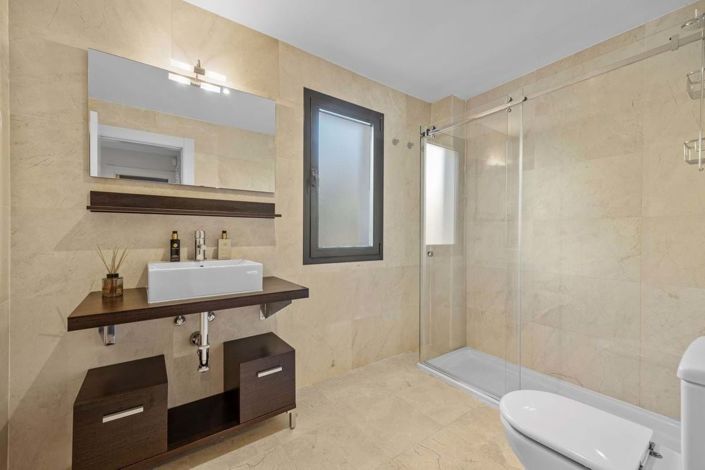 Image No.19-2 Bed Apartment for sale