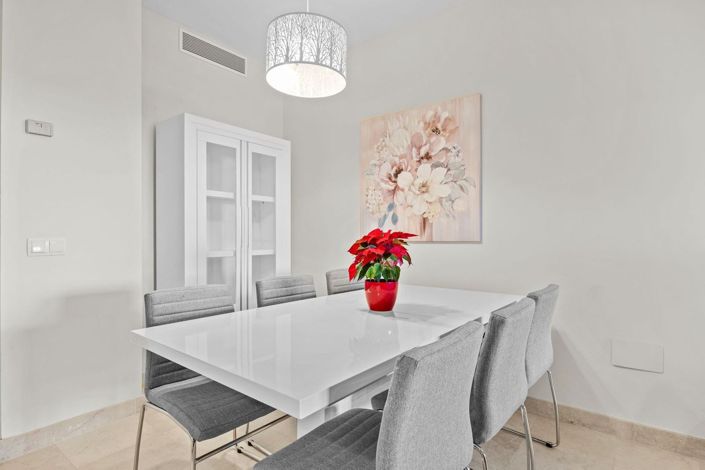 Image No.8-2 Bed Apartment for sale