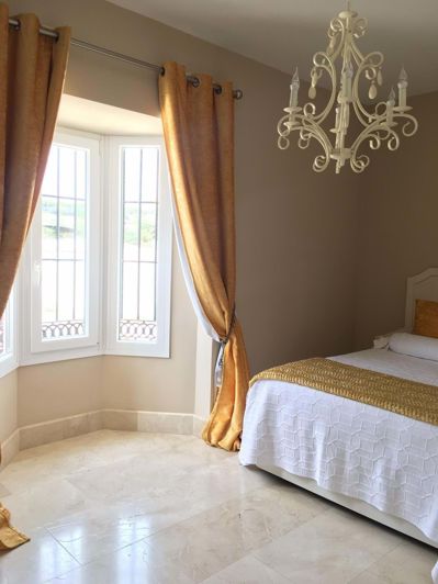 Image No.7-5 Bed Villa for sale