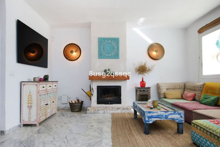 Image No.11-4 Bed Townhouse for sale