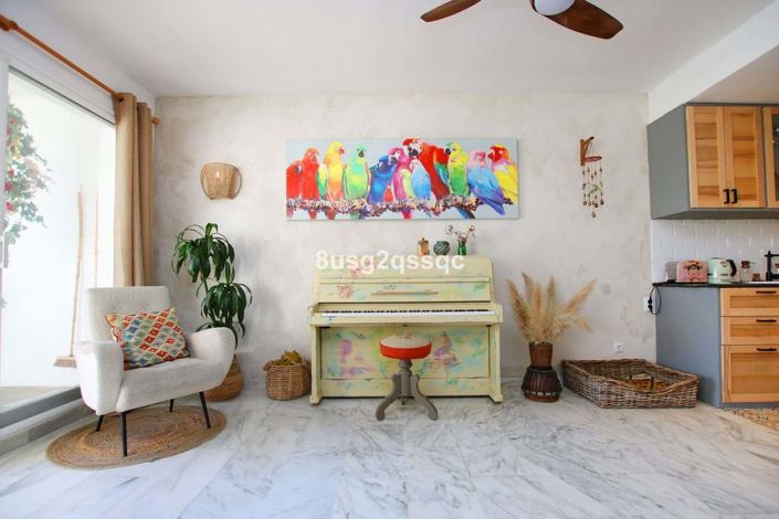 Image No.14-4 Bed Townhouse for sale