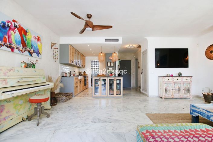 Image No.15-4 Bed Townhouse for sale