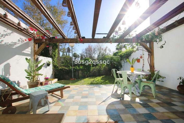 Image No.2-4 Bed Townhouse for sale