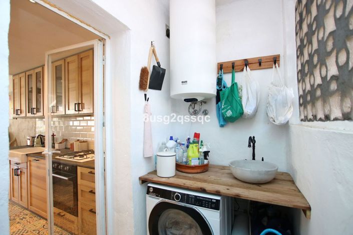 Image No.20-4 Bed Townhouse for sale