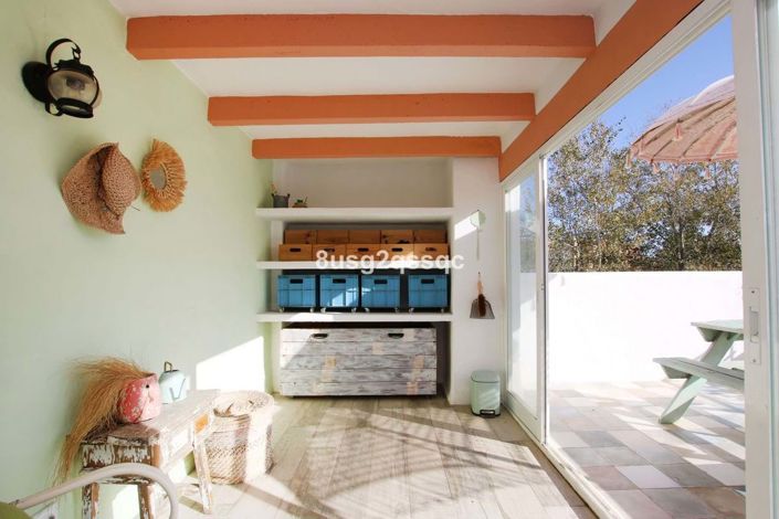 Image No.22-4 Bed Townhouse for sale