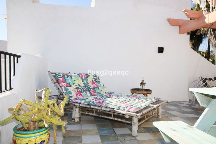 Image No.52-4 Bed Townhouse for sale