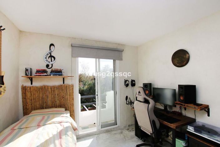 Image No.57-4 Bed Townhouse for sale