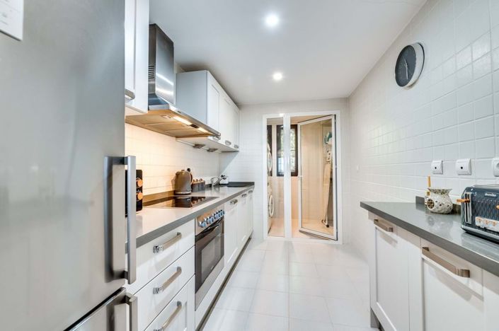 Image No.10-3 Bed Apartment for sale