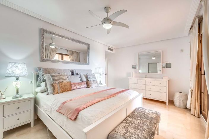 Image No.12-3 Bed Apartment for sale