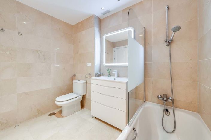 Image No.13-3 Bed Apartment for sale