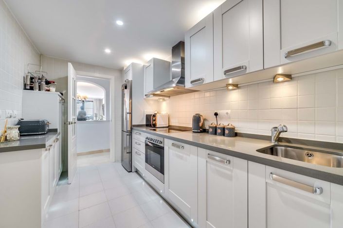 Image No.9-3 Bed Apartment for sale