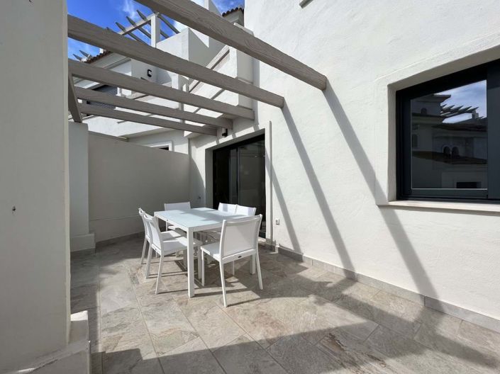 Image No.4-3 Bed Townhouse for sale