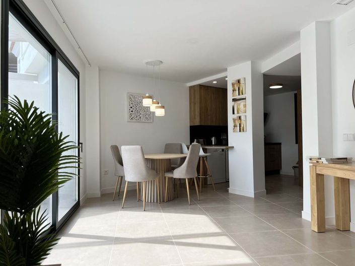 Image No.5-3 Bed Townhouse for sale