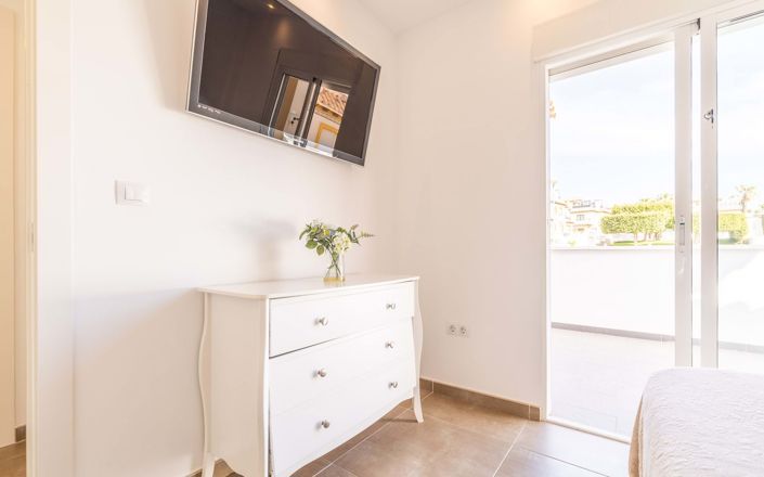 Image No.30-5 Bed Villa for sale