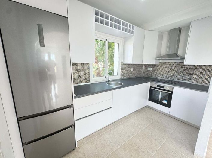 Image No.10-3 Bed Villa for sale