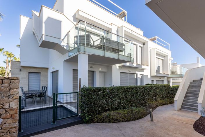 Image No.17-3 Bed Apartment for sale