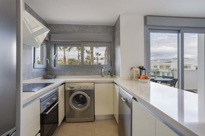 1447-609409-78d1f4f8b6655591b02d22fabb36a692d