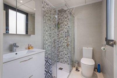 1447-609408-78d1f4f8b6655591b02d22fabb36a692d