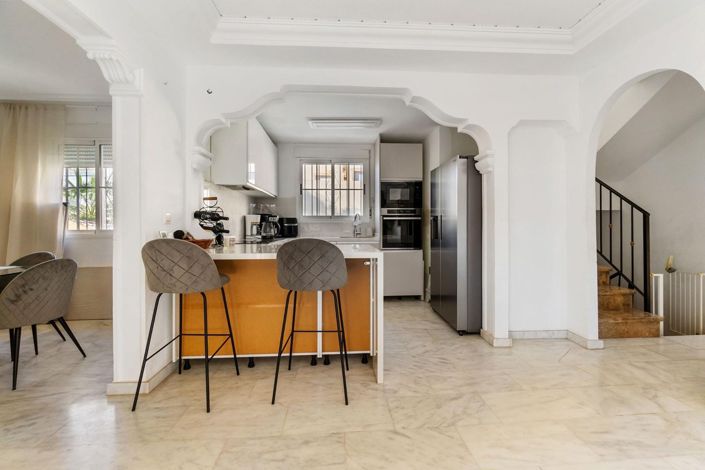 Image No.8-3 Bed Villa for sale