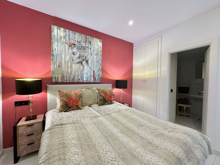 Image No.17-3 Bed Apartment for sale