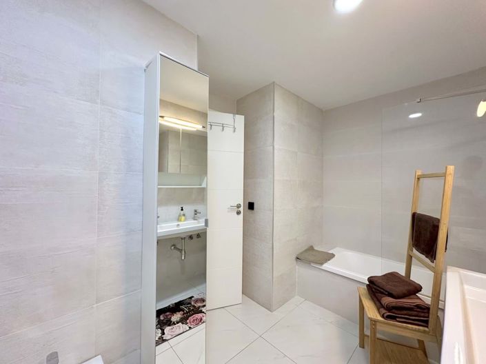 Image No.20-Appartement de 3 chambres à vendre à Estepona