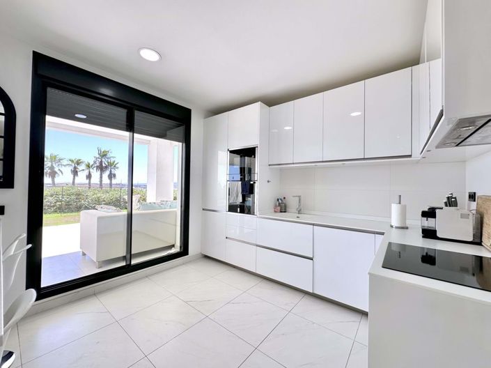 Image No.8-3 Bed Apartment for sale