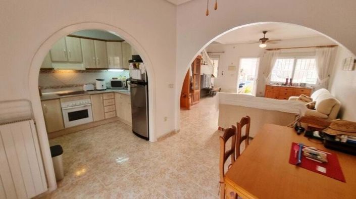 Image No.10-2 Bed Townhouse for sale