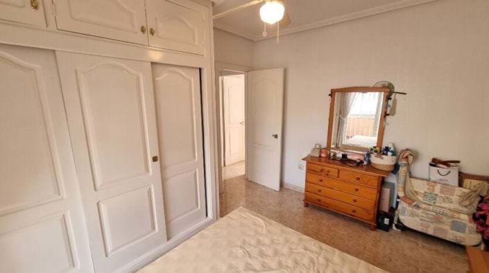 Image No.17-2 Bed Townhouse for sale