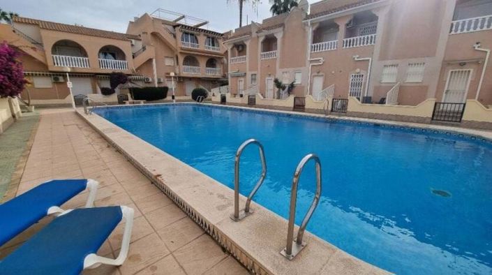 Image No.2-2 Bed Townhouse for sale