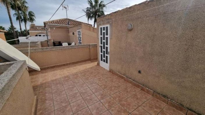 Image No.24-2 Bed Townhouse for sale