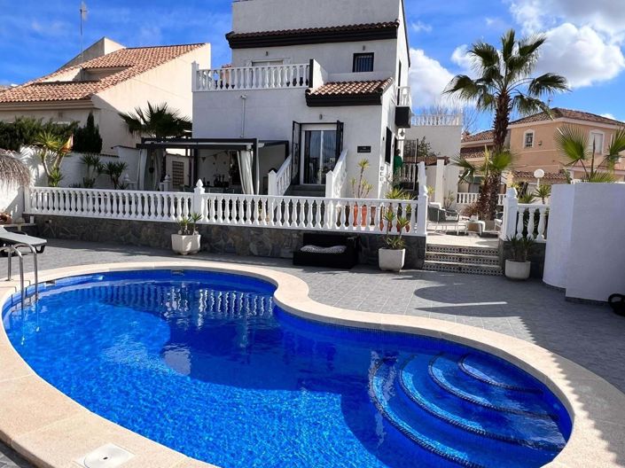 Image No.3-Villa de 2 chambres à vendre à Benijofar