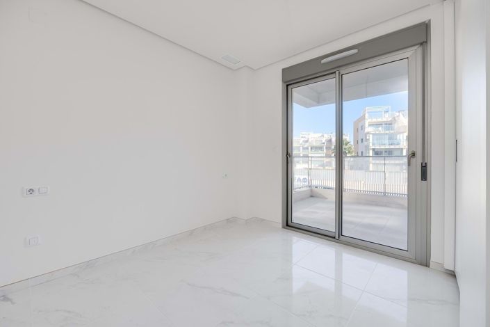 Image No.14-2 Bed Apartment for sale