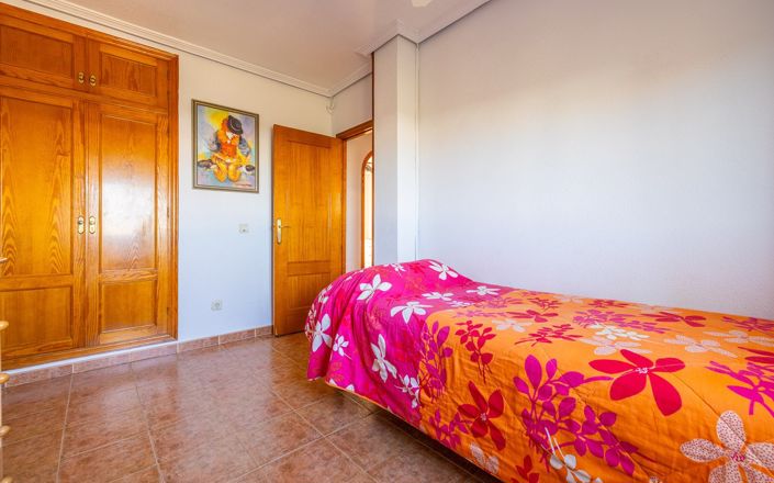 Image No.12-2 Bed Apartment for sale