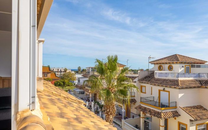 Image No.20-2 Bed Apartment for sale