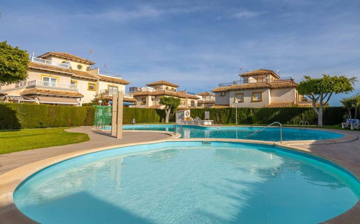 Image No.23-2 Bed Apartment for sale