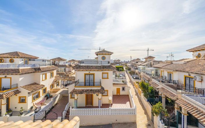 Image No.26-2 Bed Apartment for sale