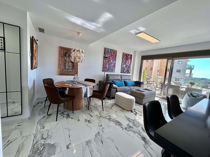 Image No.12-2 Bed Apartment for sale