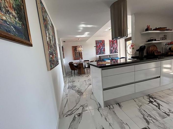 Image No.16-2 Bed Apartment for sale