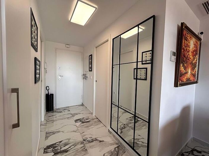 Image No.19-2 Bed Apartment for sale