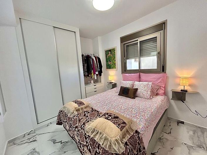 Image No.24-2 Bed Apartment for sale