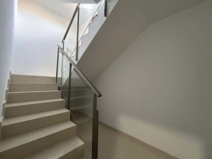 Image No.32-2 Bed Apartment for sale